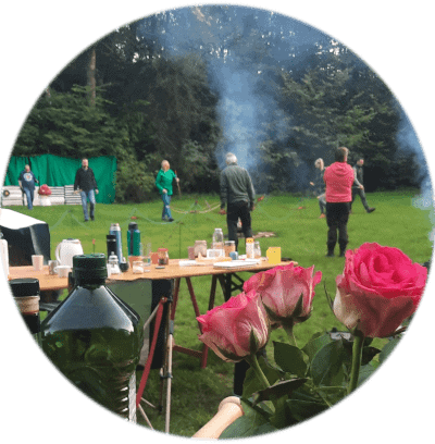 Intuitives Bogenschießen bei der Outdoor Freizeit mit Abenteuer Lernen gGmbH